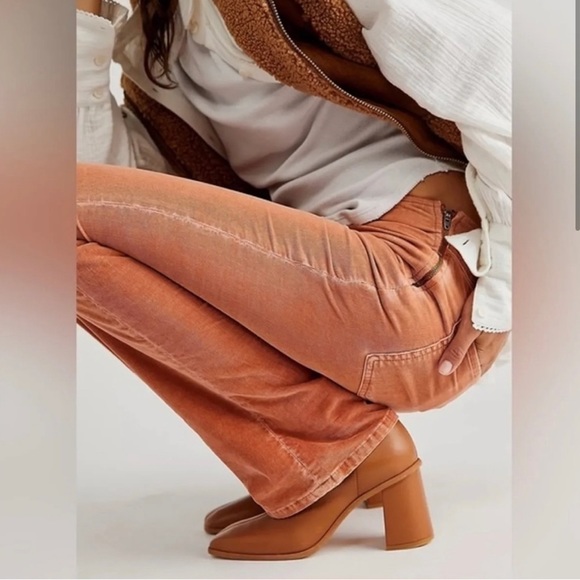 We the Free/ Free People Jenny High Rise Slim Flare - Picture 2 of 10